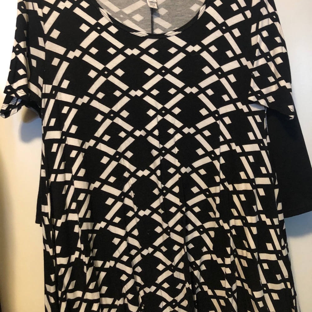 Lularoe perfect T